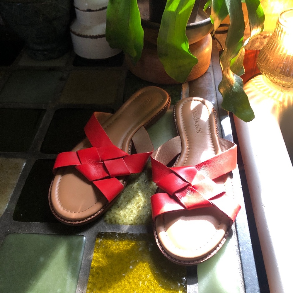 Square-Knot Slide Sandals in Leather